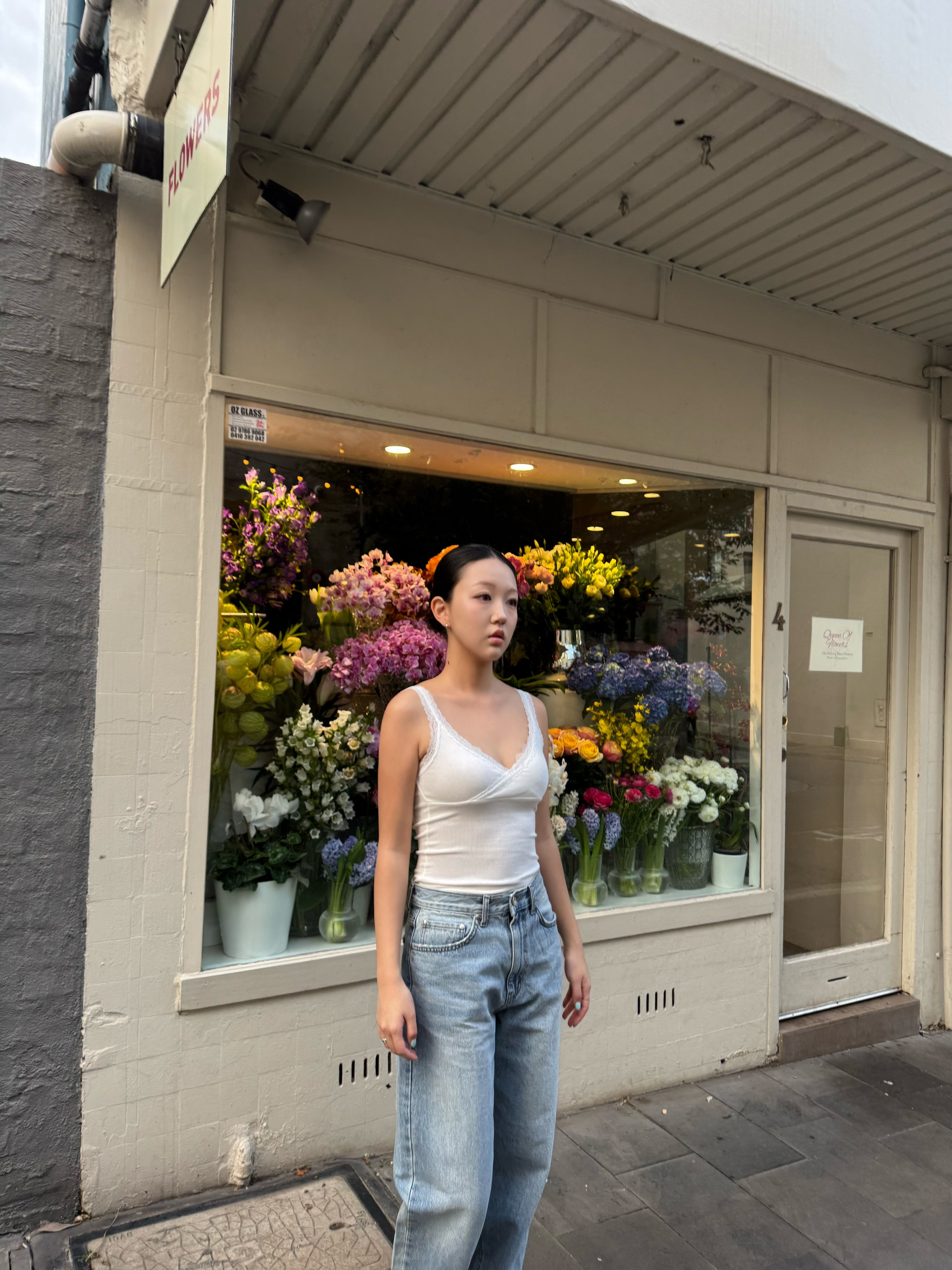 Lily Lace Sleeveless