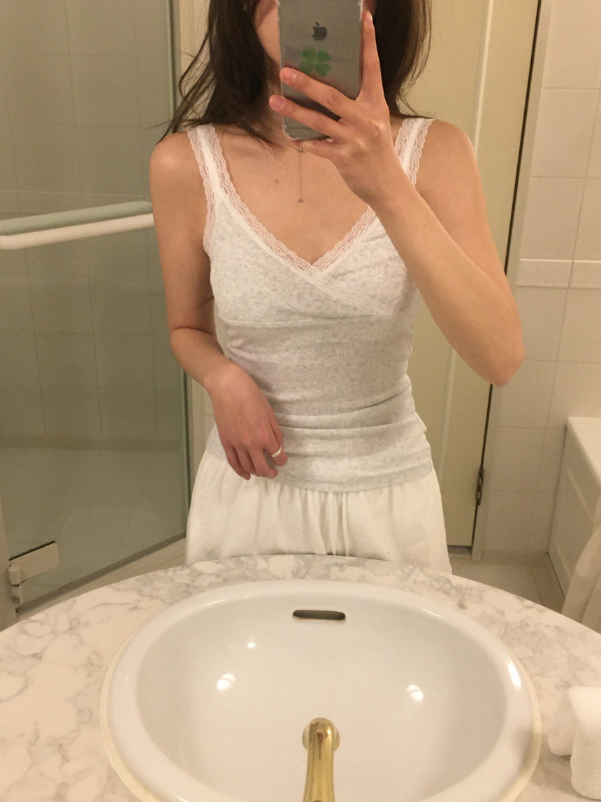 Lily Lace Sleeveless