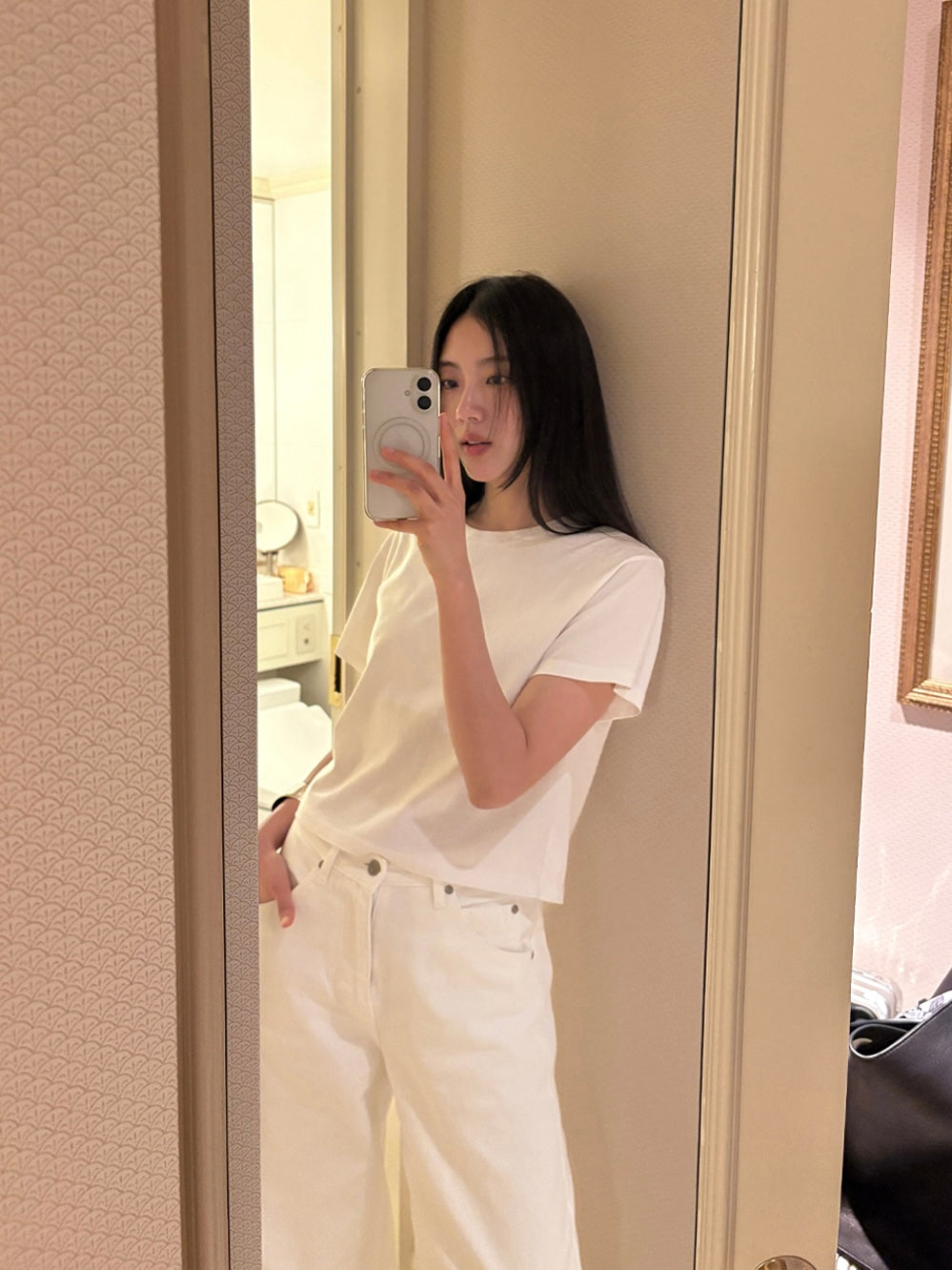 Aki Tee